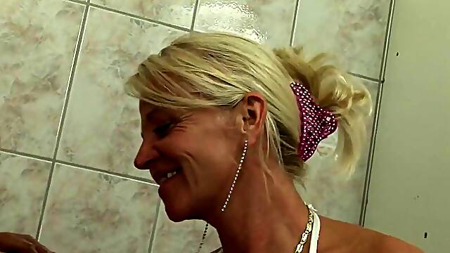 Pissing Vids