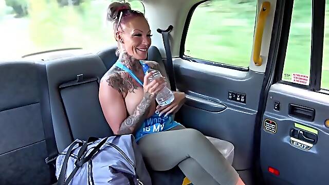 Anal Squirting Gym Bunny With Big Tits Gets Ass Fucked In A Taxi