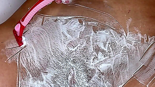 I Don't Know How to Shave Her Pussy and I Hurt Her! She Took Matters Into Her Own Hands!